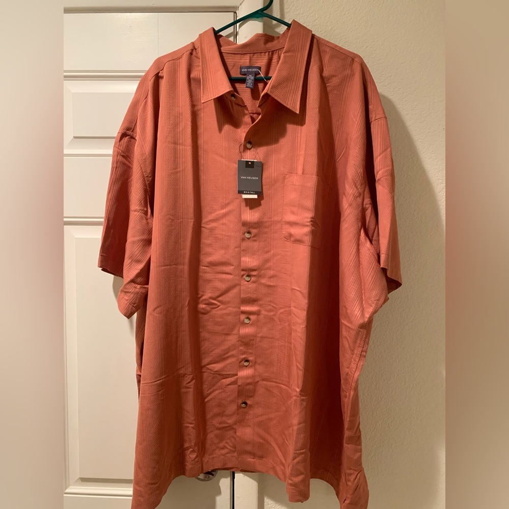 Van Heusen Big and Tall men’s size 5x dress shirt